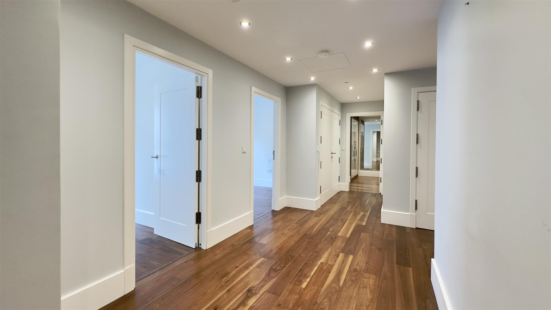 Image of Apartment - 3 Bedrooms - 2 Bathrooms for Sale in Midtown-Gibraltar, Image 12